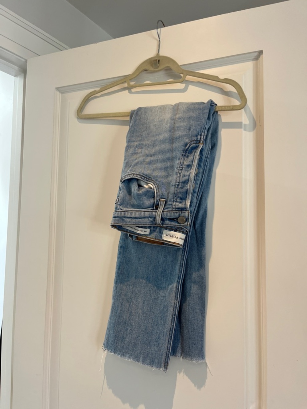 Denim Forum - “The Arlo High Rise Straight 28L”Light Blue Cropped Straight Jeans